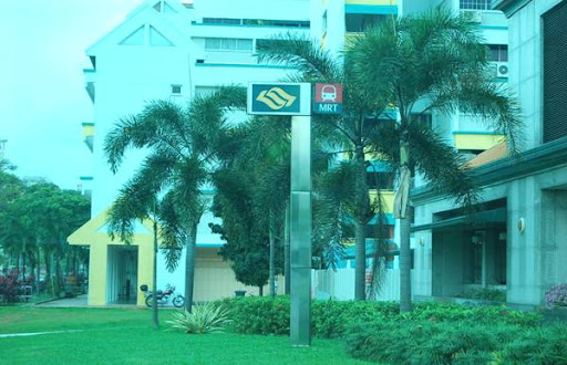 This image link from http://lh5.google.com.tw/2006tncomu/R33VeAUjjWI/AAAAAAAAGGI/GyHqxpODAK4/image022.jpg?imgmax=512