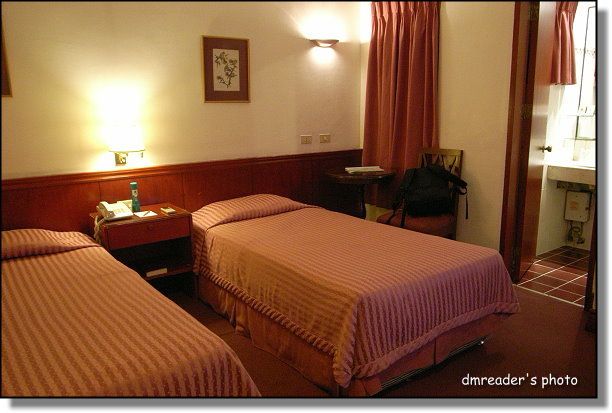 http://lh5.google.com.tw/dmreader8/R3-z3e9cQ8I/AAAAAAAADQo/ez1XQ5EDDUM/s800/R0012494.JPG